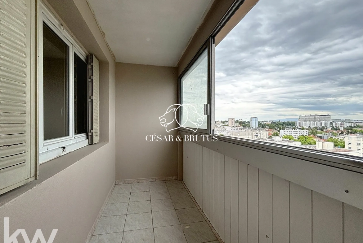 Appartement de 75 m² avec balcon à Villeurbanne, 3 chambres, au 9e étage 