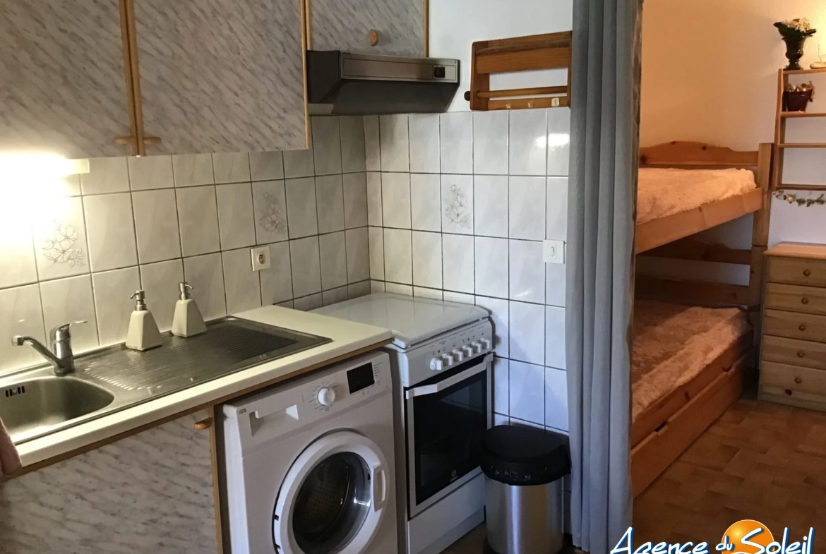 Studio spacieux avec loggia et équipements sportifs à Le Barcarès 