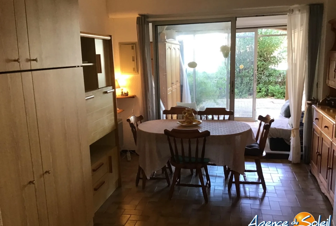 Studio spacieux avec loggia et équipements sportifs à Le Barcarès 