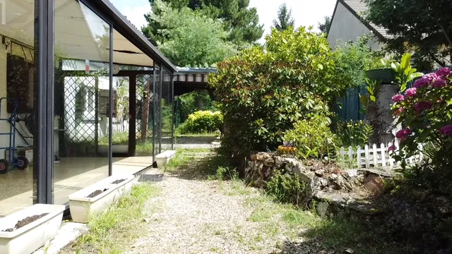 Maison individuelle de plain-pied à Montlhéry avec grand jardin et 2 chambres 