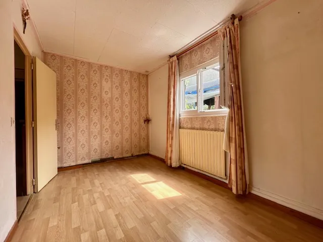 Maison individuelle de plain-pied à Montlhéry avec grand jardin et 2 chambres 