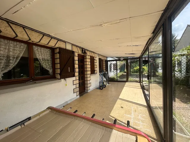 Maison individuelle de plain-pied à Montlhéry avec grand jardin et 2 chambres 