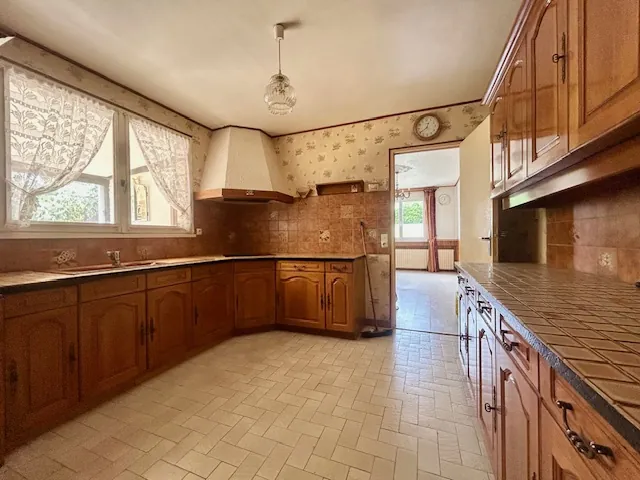 Maison individuelle de plain-pied à Montlhéry avec grand jardin et 2 chambres 