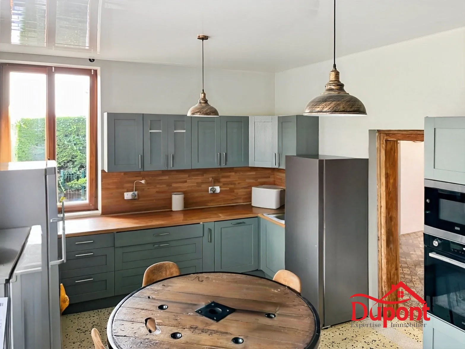 Maison familiale rénovée avec jardin et garage à Troisvilles 