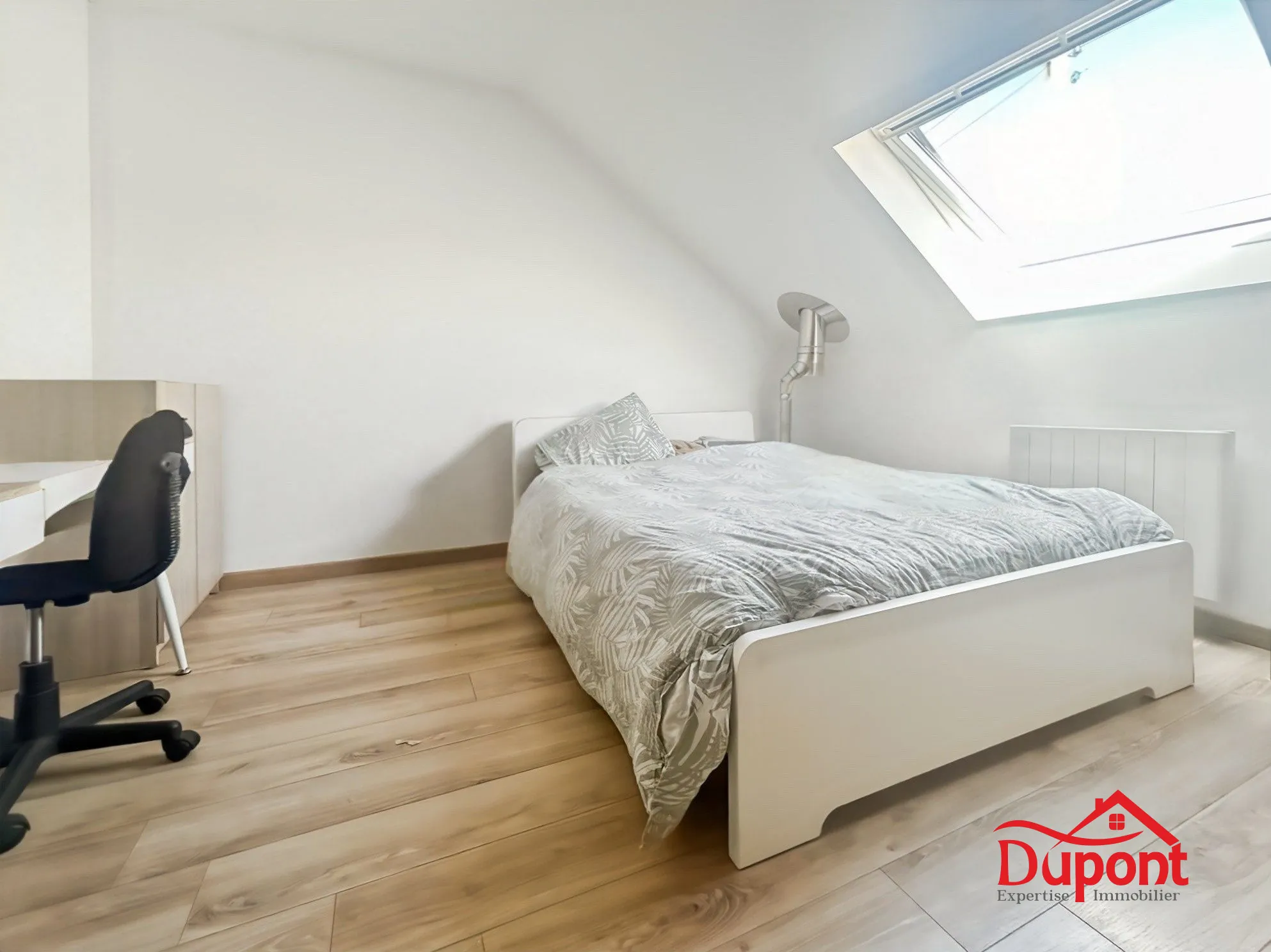Maison familiale rénovée avec jardin et garage à Troisvilles 