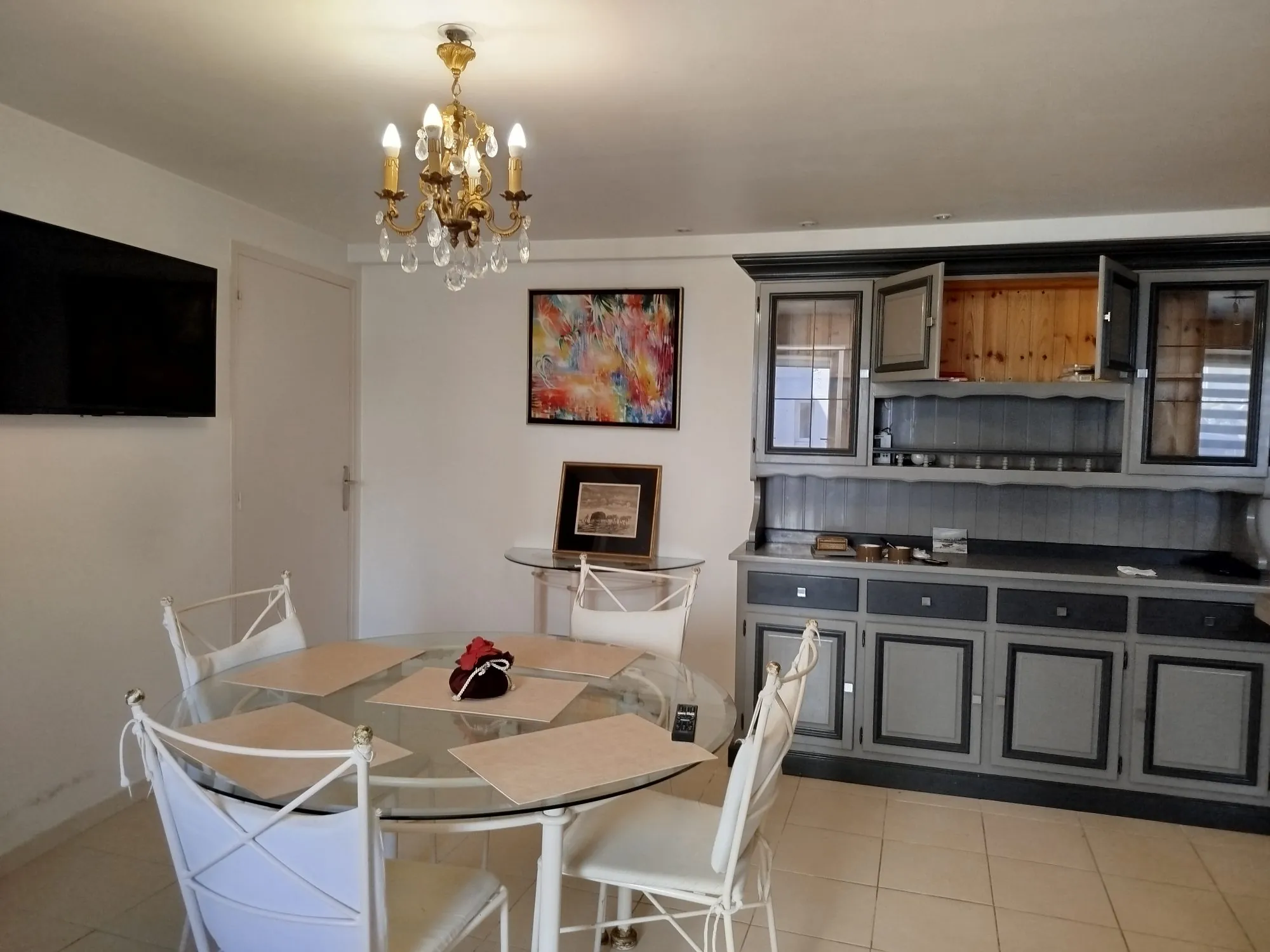 Maison de ville à vendre à Scaër avec grenier aménageable et terrasse 