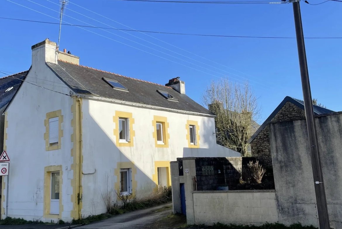 Maison à vendre à Scaër – 130 m², 4 chambres, proche commodités 
