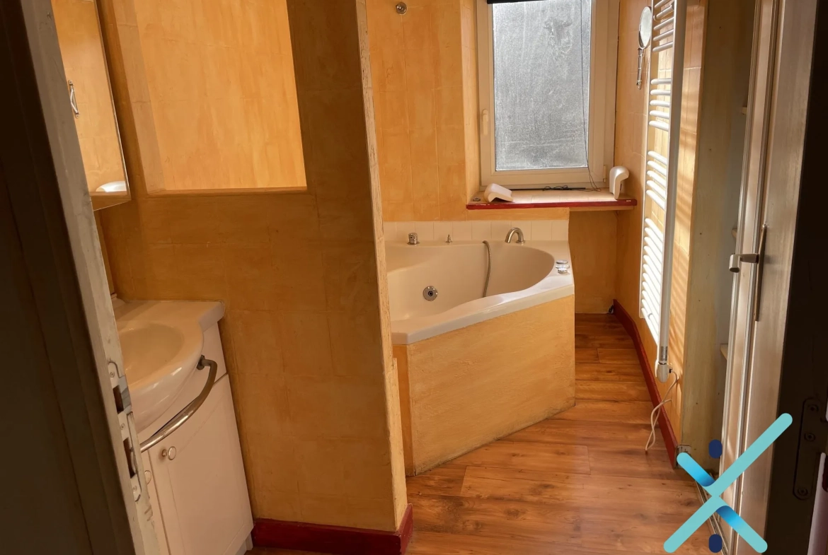 Maison à vendre à Scaër – 130 m², 4 chambres, proche commodités 