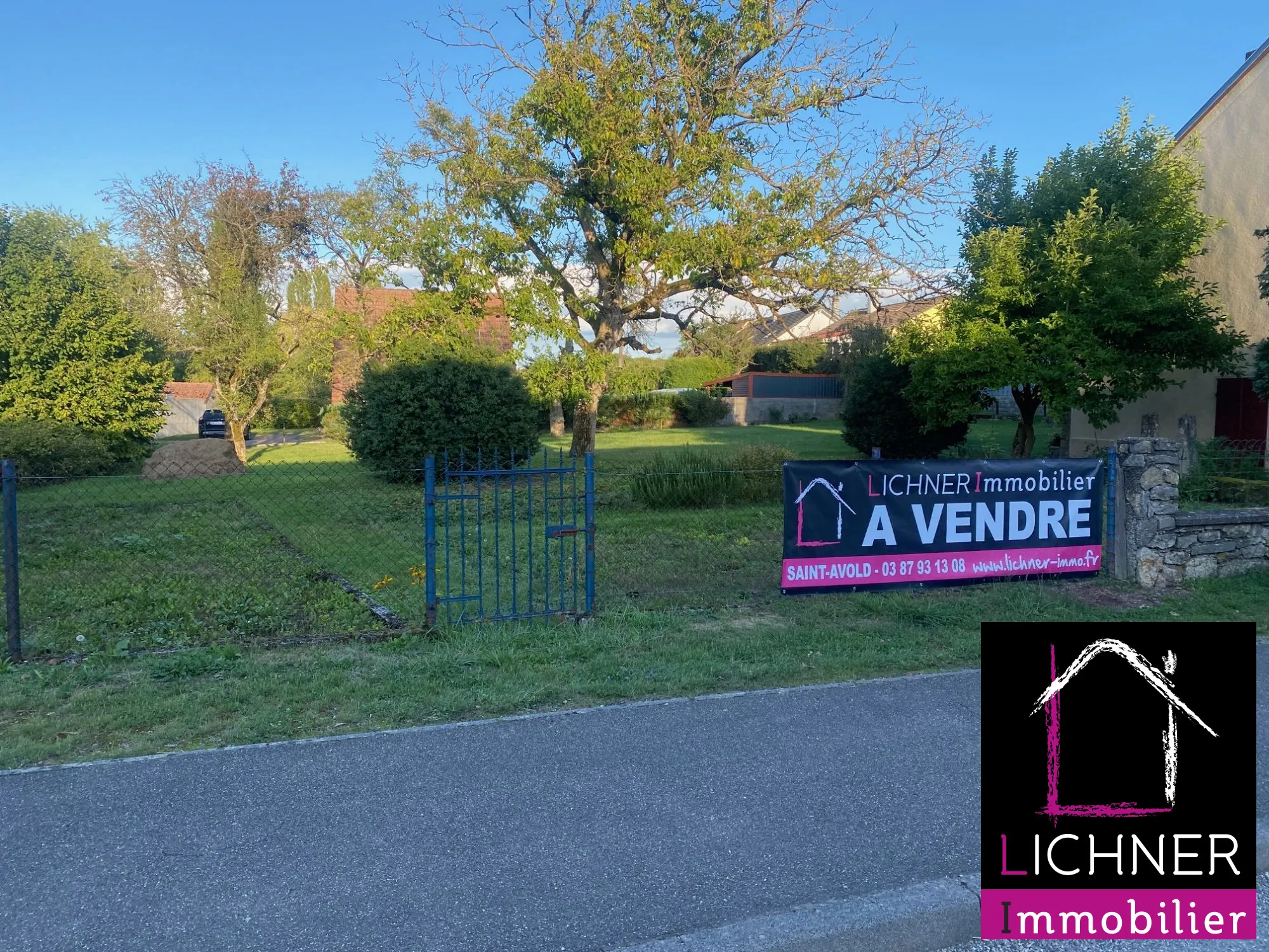 Terrains constructibles de 8,12 ares à vendre à Barst, centre ville 