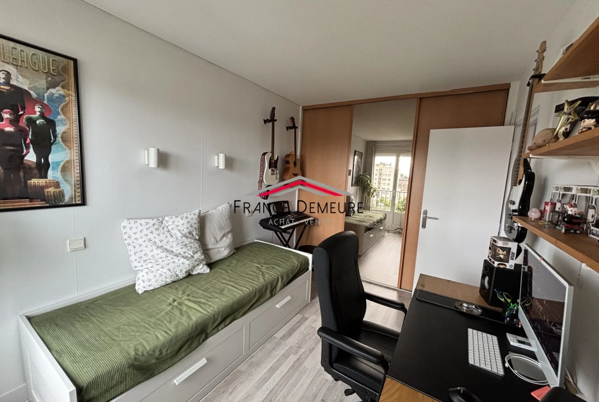 Appartement 3 pièces à vendre à Franconville proche gare, balcon, résidence sécurisée 
