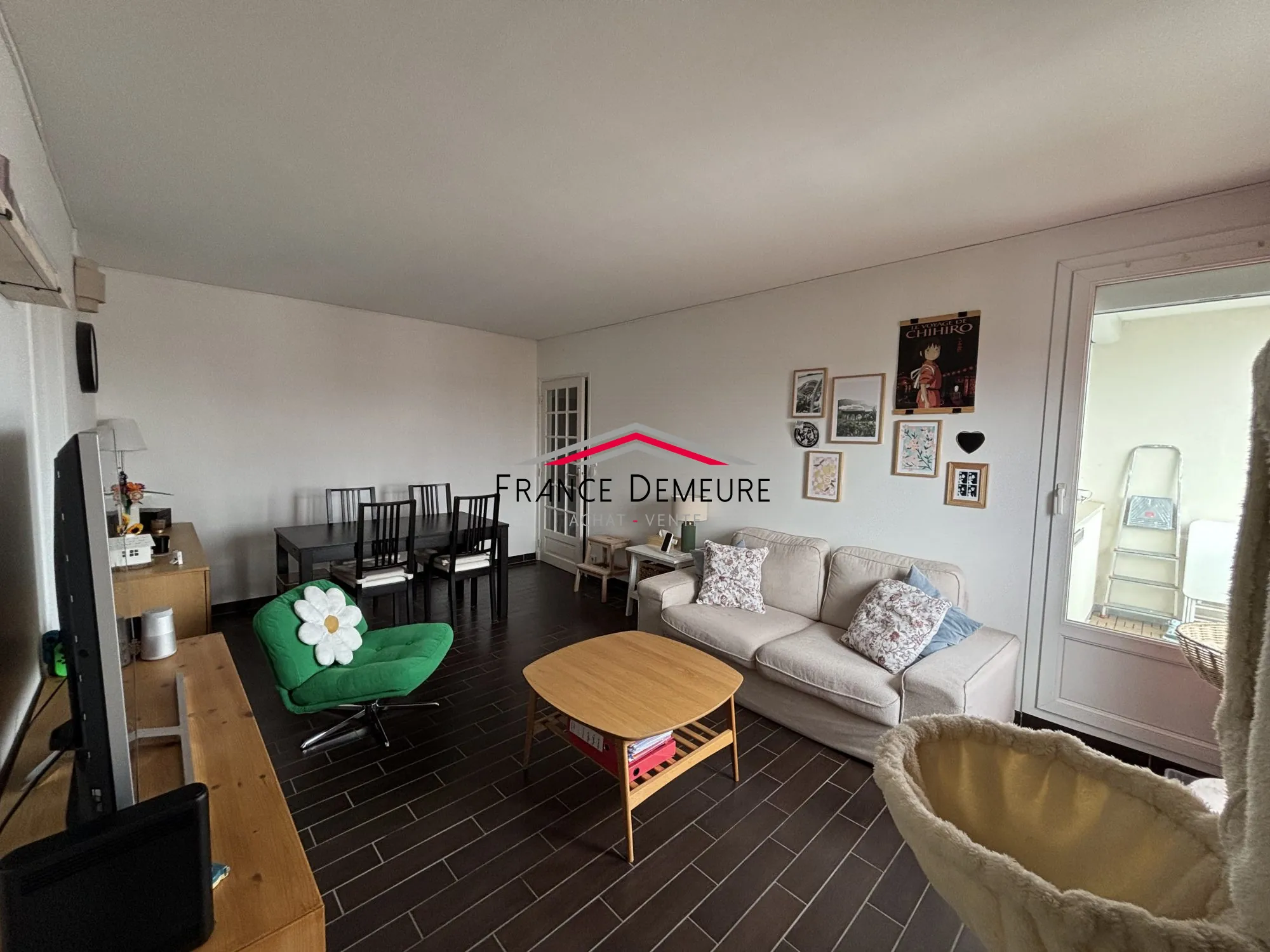 Appartement 3 pièces à vendre à Franconville proche gare, balcon, résidence sécurisée 