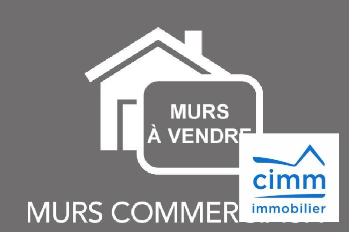 Boutique de 38 m² avec grande vitrine à Tréguier, emplacement privilégié 