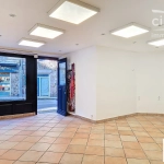 Boutique de 38 m² avec grande vitrine à Tréguier, emplacement privilégié