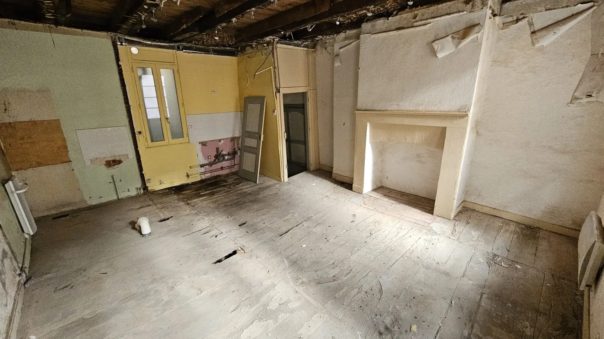 Immeuble à rénover avec fort potentiel à Tulle, centre historique 