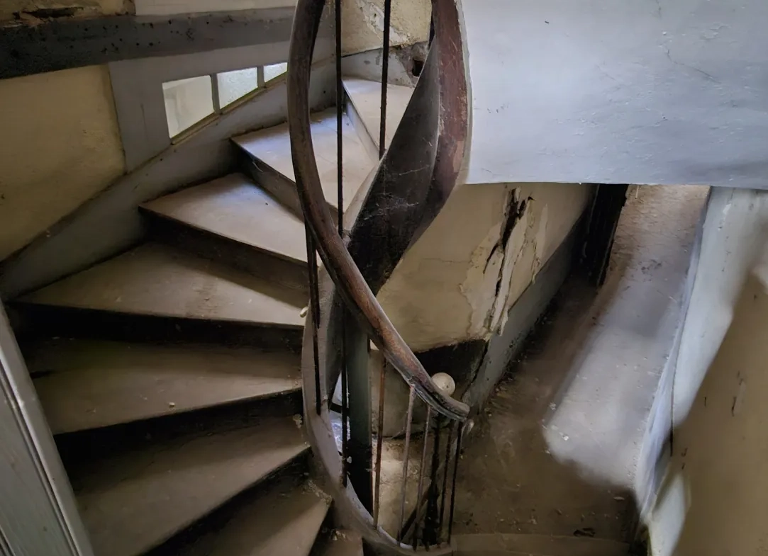 Immeuble à rénover avec fort potentiel à Tulle, centre historique 