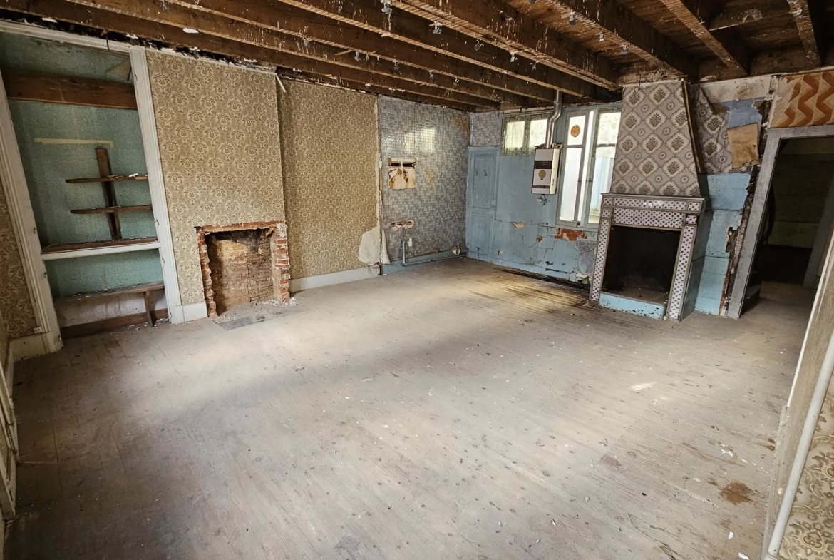 Immeuble à rénover avec fort potentiel à Tulle, centre historique 