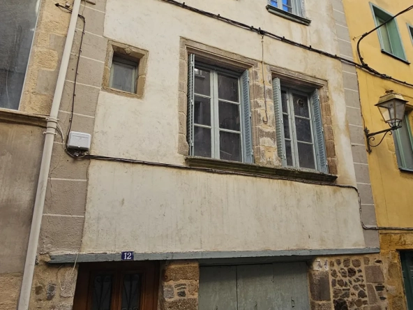 Immeuble à rénover avec fort potentiel à Tulle, centre historique