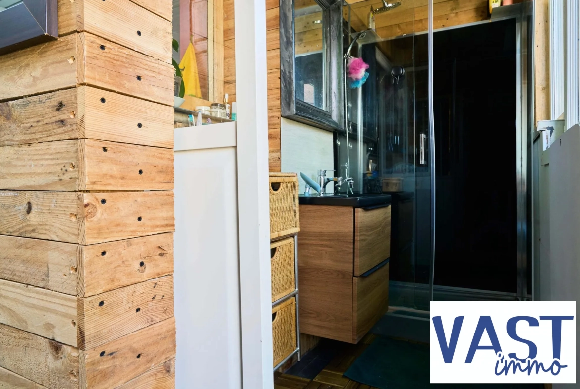 Maison familiale de 103 m² à Halluin avec terrasse et 3 chambres 