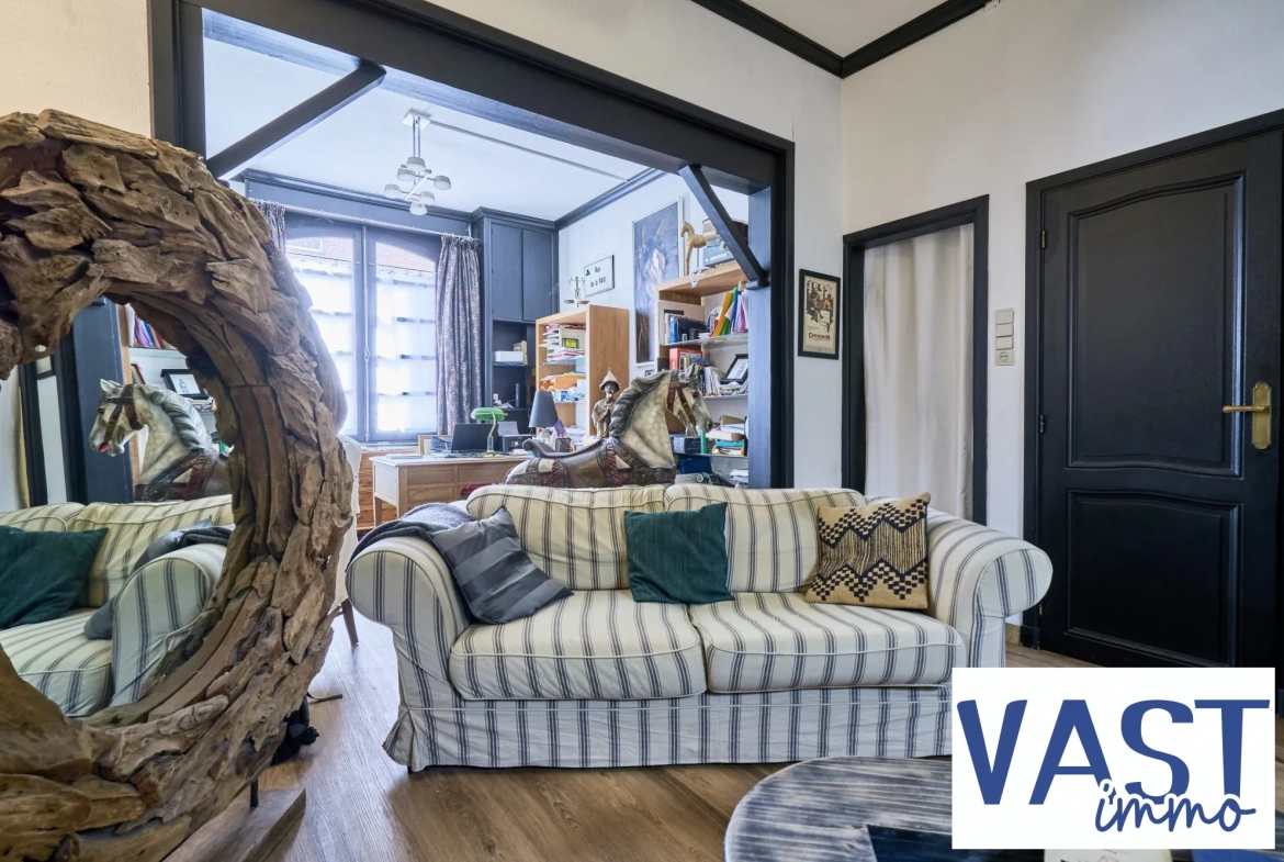 Maison familiale de 103 m² à Halluin avec terrasse et 3 chambres 