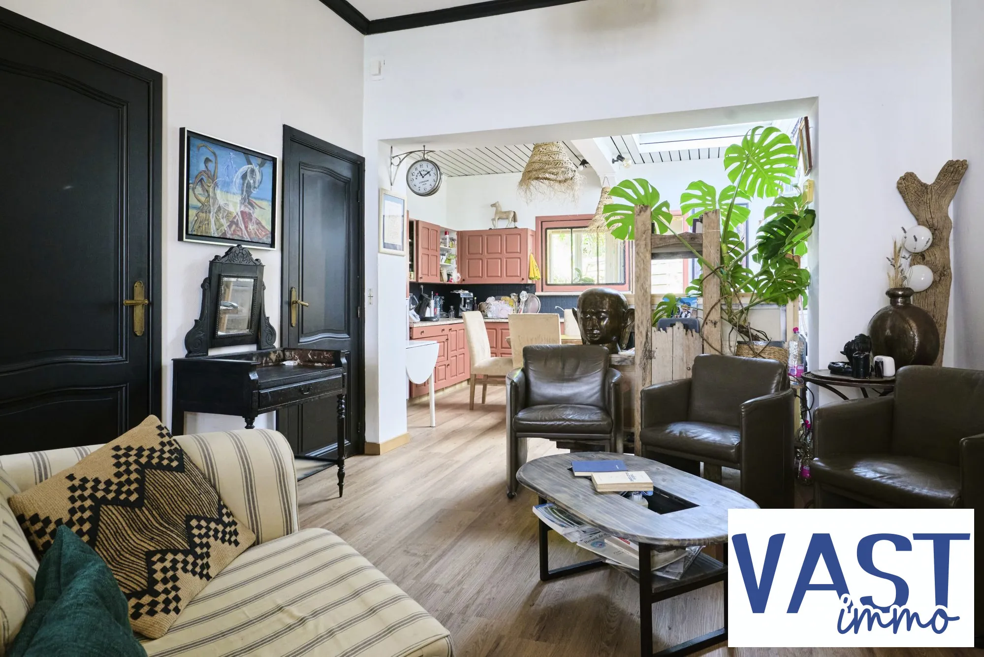 Maison familiale de 103 m² à Halluin avec terrasse et 3 chambres 