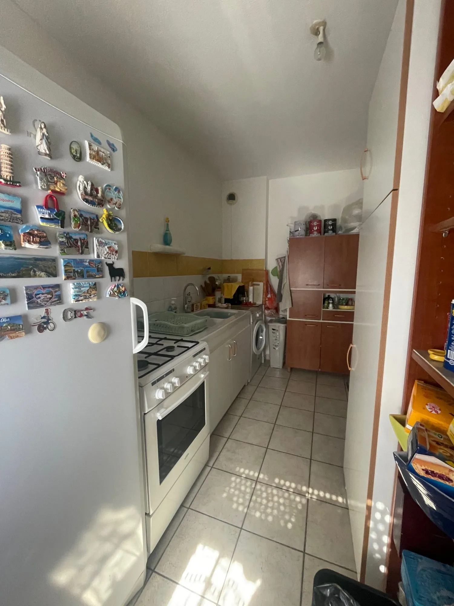 Appartement T3 à vendre à Saint Gilles du Gard avec balcon et parking, bon investissement locatif 