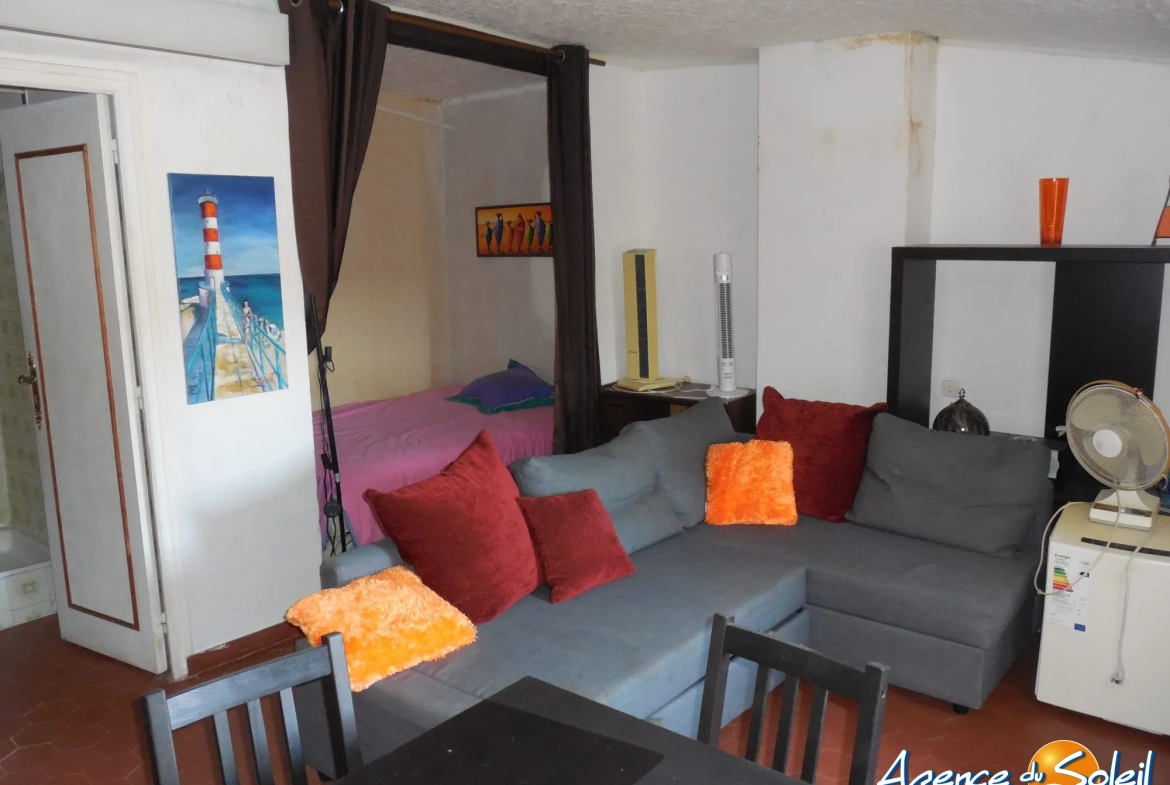 Grand studio à vendre proche du port et des commerces à Port-la-Nouvelle 
