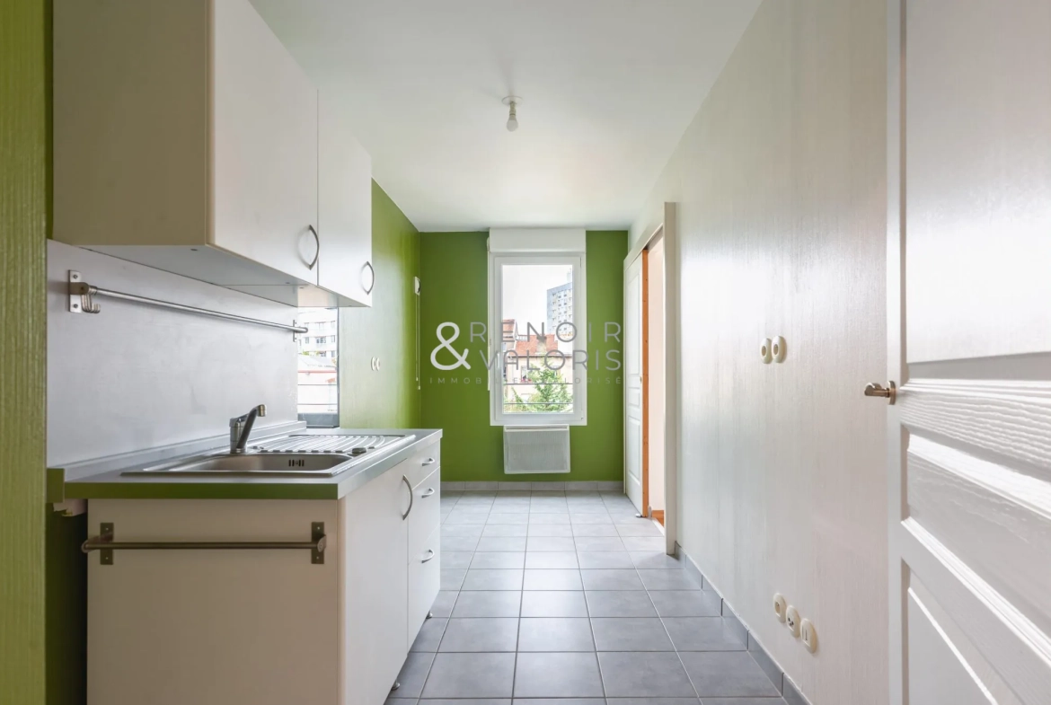 Appartement 2 pièces lumineux avec balcon et parking à Nancy Saurupt 