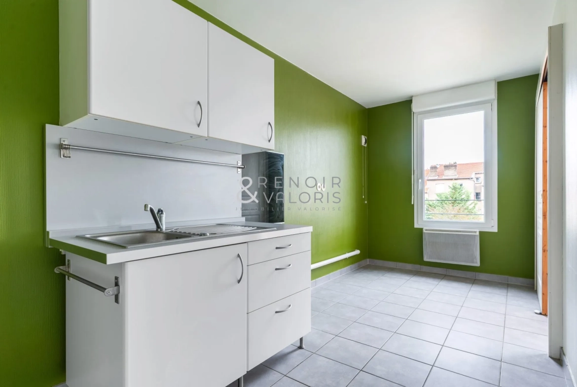 Appartement 2 pièces lumineux avec balcon et parking à Nancy Saurupt 