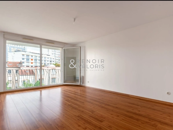 Appartement 2 pièces lumineux avec balcon et parking à Nancy Saurupt