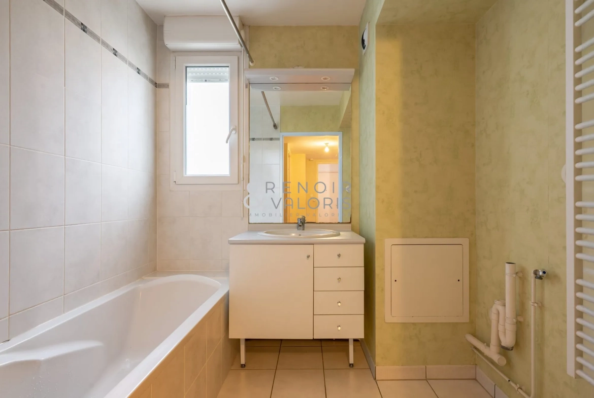 Appartement 2 pièces lumineux avec balcon et parking à Nancy Saurupt 