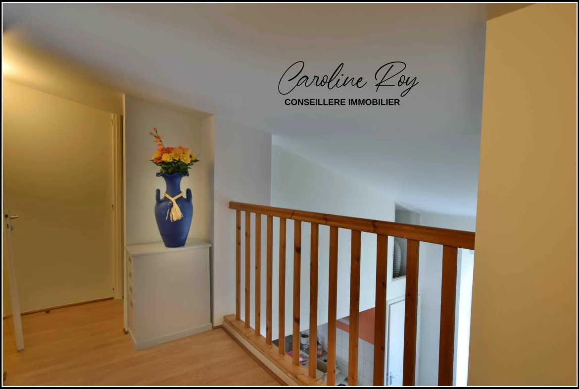 Maison de village à Vieillevigne avec 2 chambres, garage et cour - Opportunité idéale 