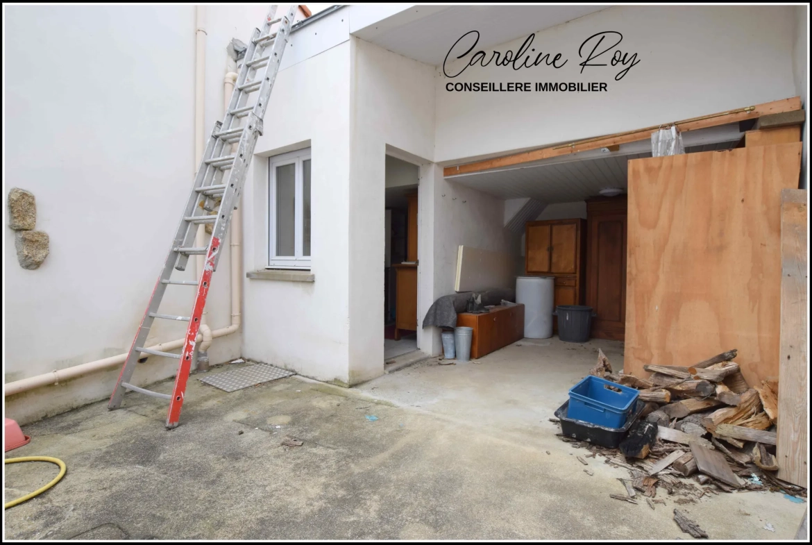 Maison de village à Vieillevigne avec 2 chambres, garage et cour - Opportunité idéale 