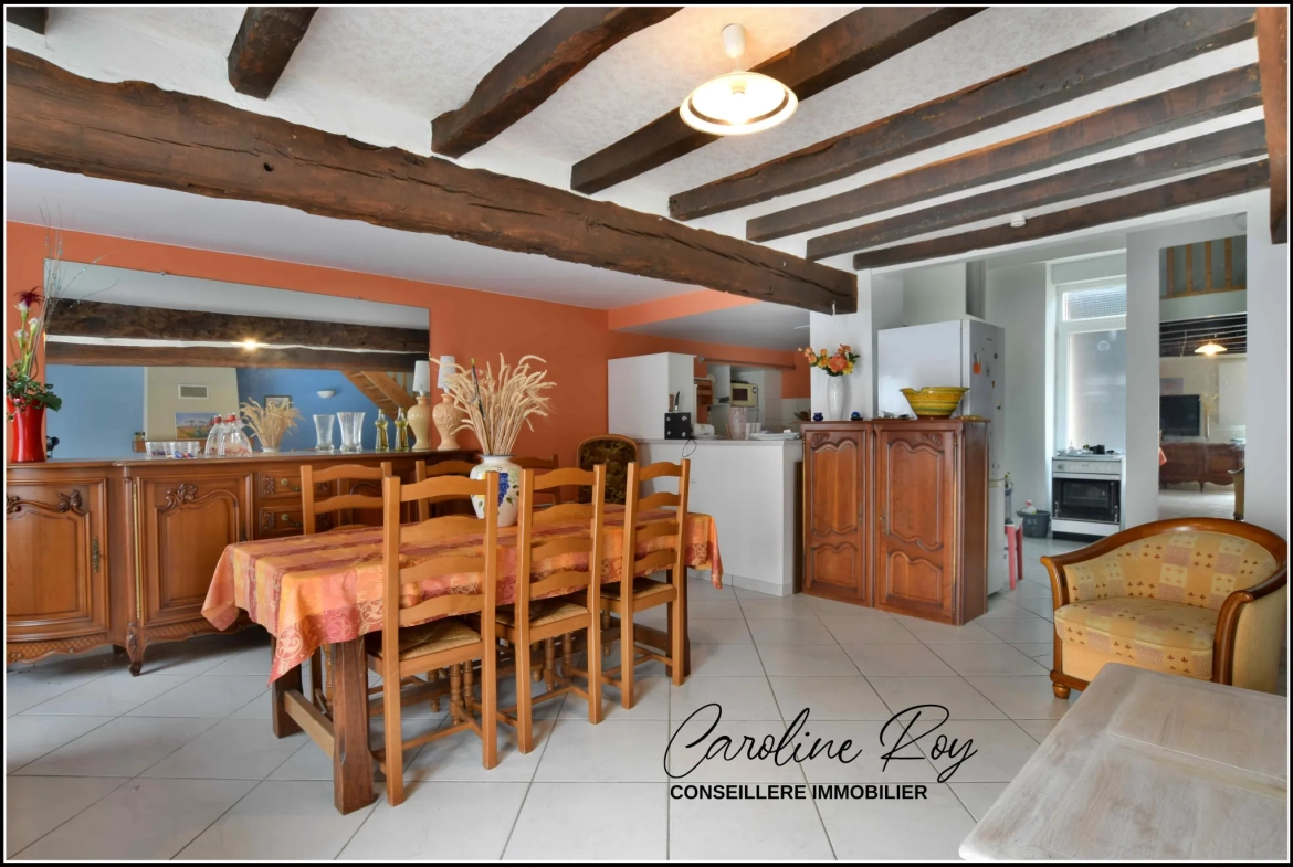 Maison de village à Vieillevigne avec 2 chambres, garage et cour - Opportunité idéale 