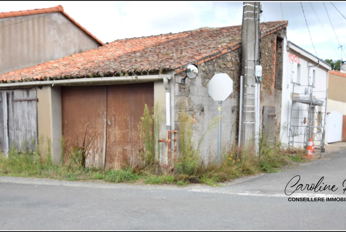 Maison de village à Vieillevigne avec 2 chambres, garage et cour - Opportunité idéale 