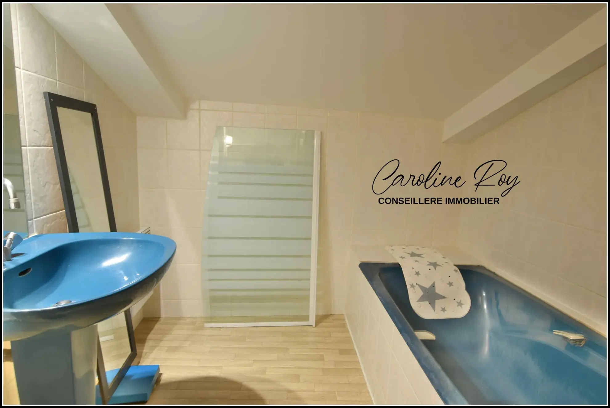 Maison de village à Vieillevigne avec 2 chambres, garage et cour - Opportunité idéale 