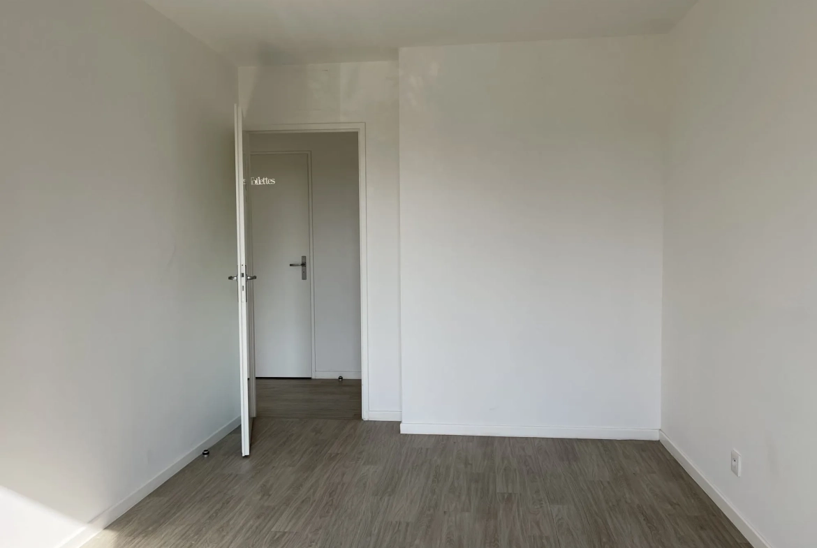 Appartement T3 moderne à vendre à Corbeil-Essonnes — 59,60 m² avec balcon 
