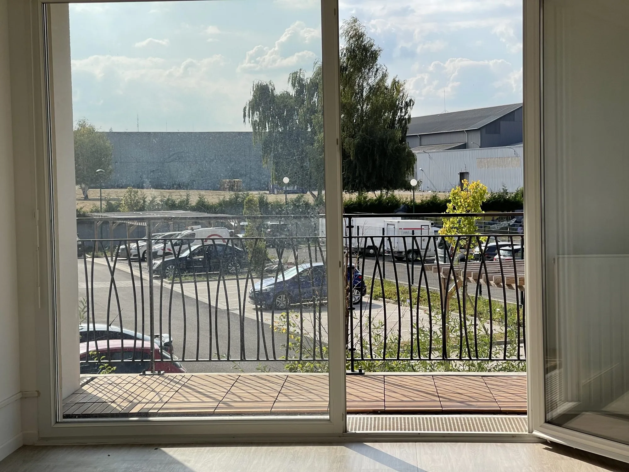 Appartement T3 moderne à vendre à Corbeil-Essonnes — 59,60 m² avec balcon 