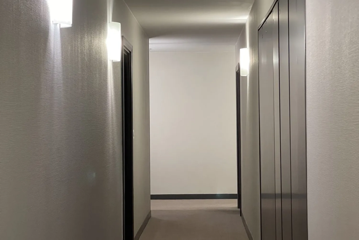 Appartement T3 moderne à vendre à Corbeil-Essonnes — 59,60 m² avec balcon 