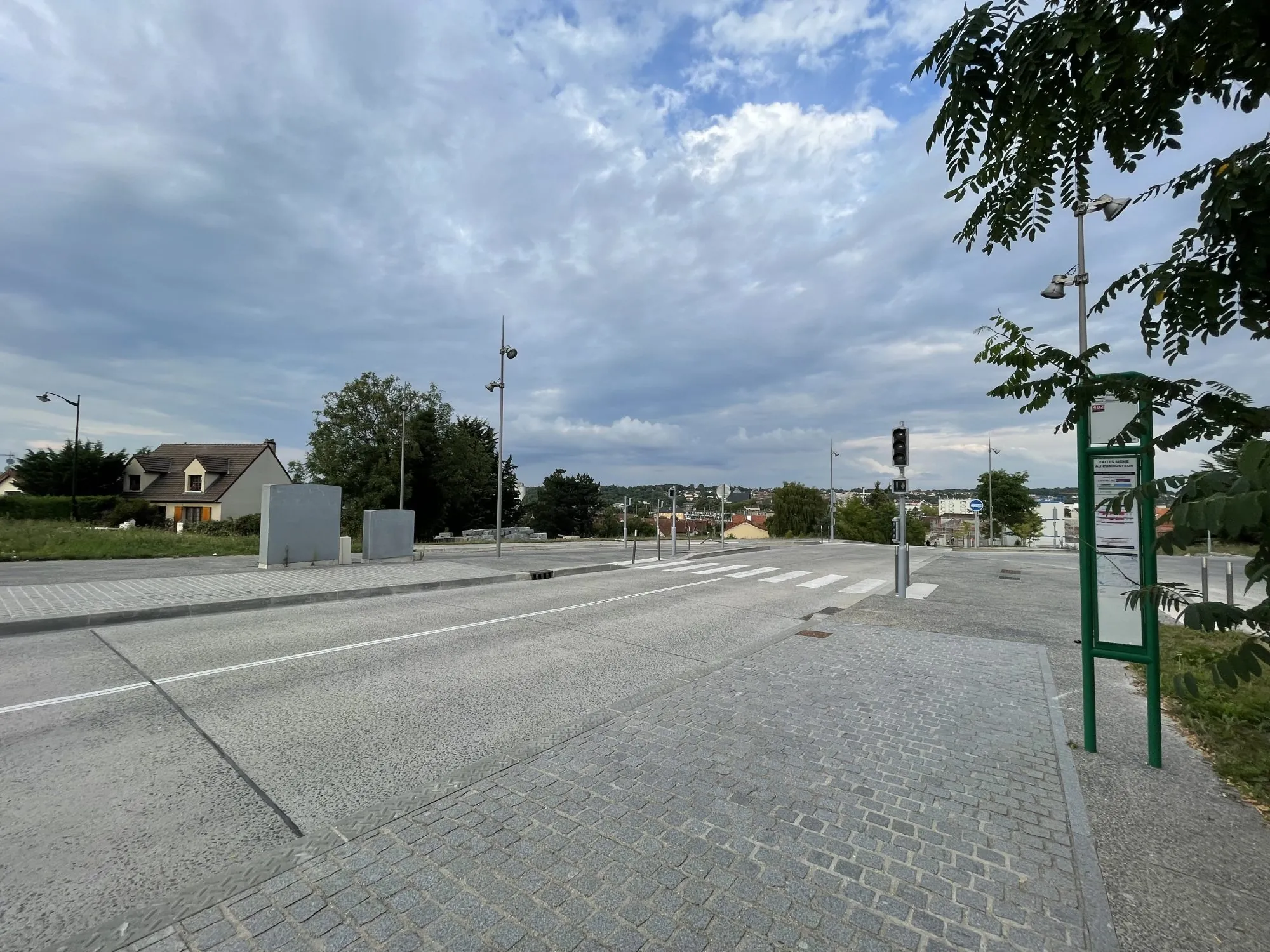 Appartement T3 moderne à vendre à Corbeil-Essonnes — 59,60 m² avec balcon 