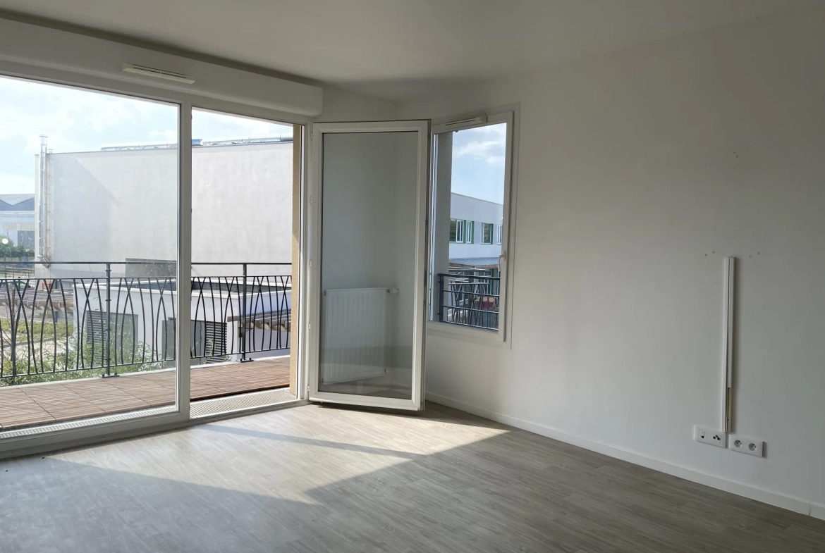 Appartement T3 moderne à vendre à Corbeil-Essonnes — 59,60 m² avec balcon 