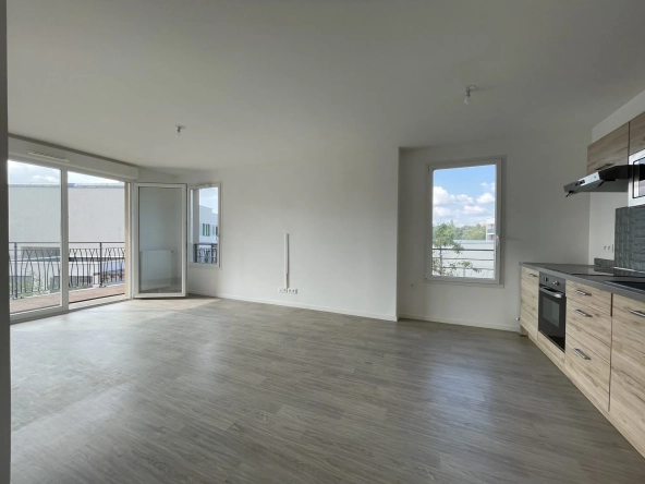 Appartement T3 moderne à vendre à Corbeil-Essonnes — 59,60 m² avec balcon
