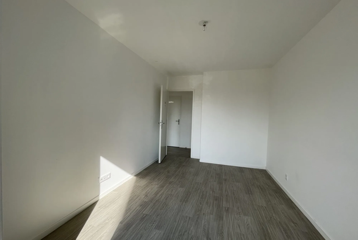 Appartement T3 moderne à vendre à Corbeil-Essonnes — 59,60 m² avec balcon 
