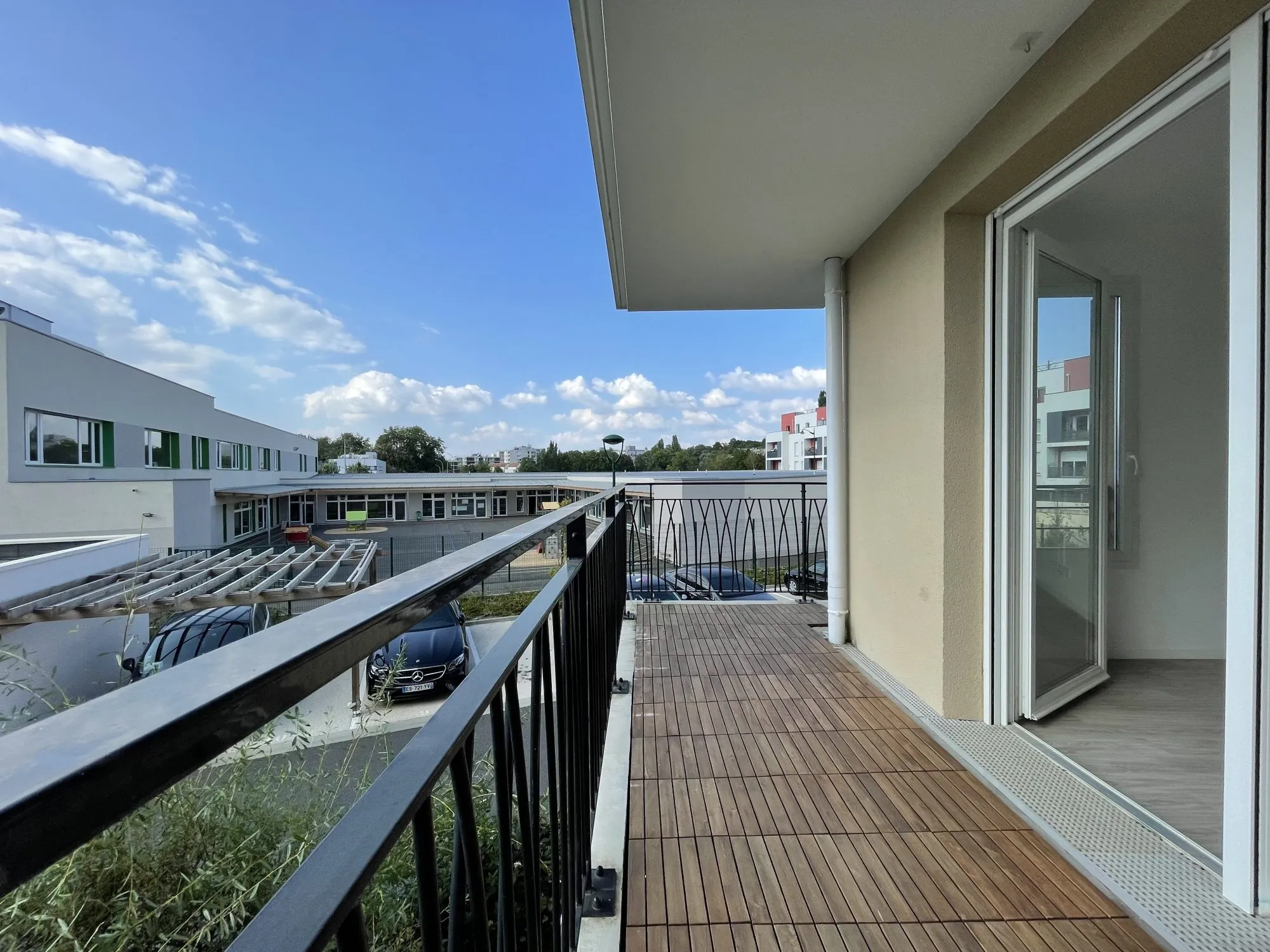 Appartement T3 moderne à vendre à Corbeil-Essonnes — 59,60 m² avec balcon 