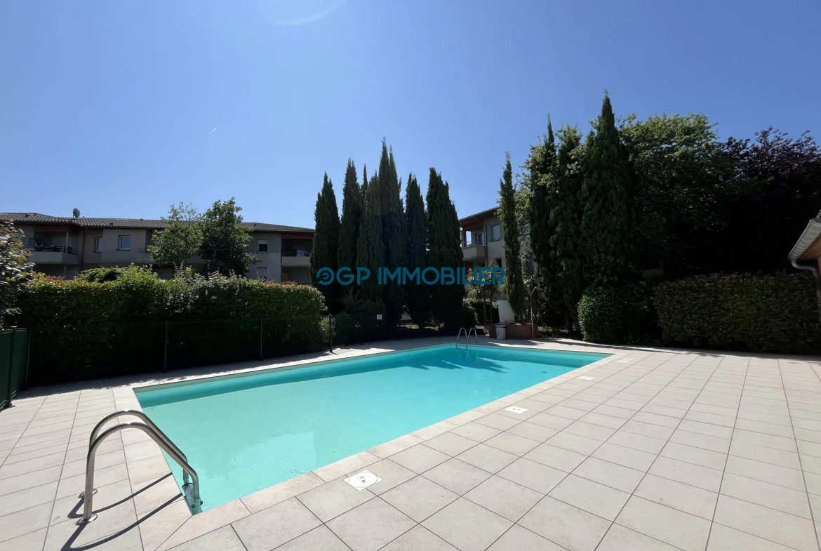 Appartement T2 avec terrasse à Castelginest - Dernier étage 