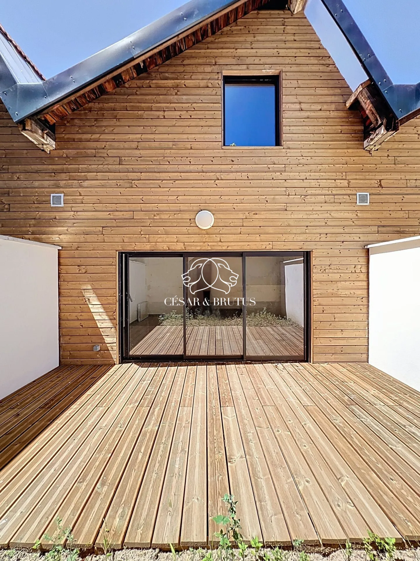 Appartement duplex de 62 m² avec terrasse à Roanne, rénové en 2025 
