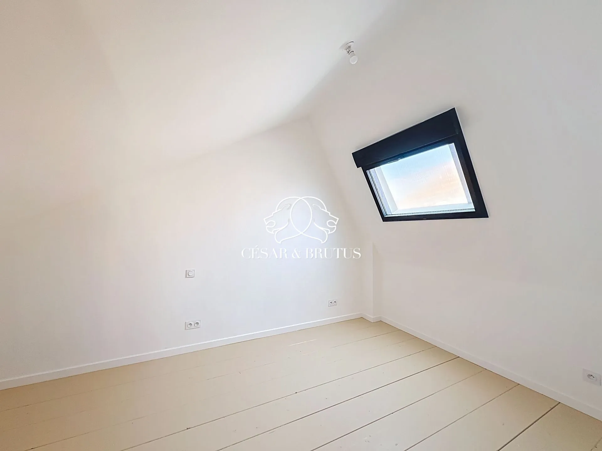 Appartement duplex de 62 m² avec terrasse à Roanne, rénové en 2025 
