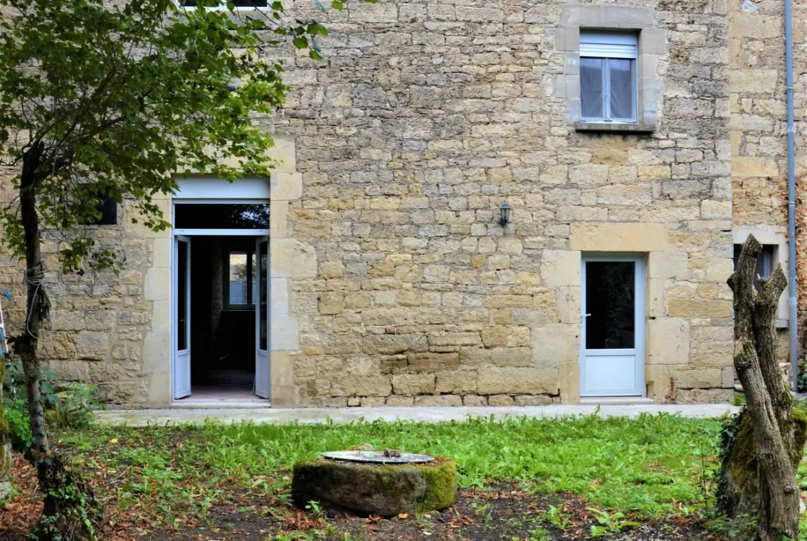 Charmante maison de village de 117 m² à Sévérac-d’Aveyron, secteur touristique 
