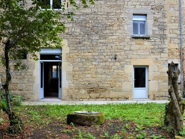 Charmante maison de village de 117 m² à Sévérac-d’Aveyron, secteur touristique