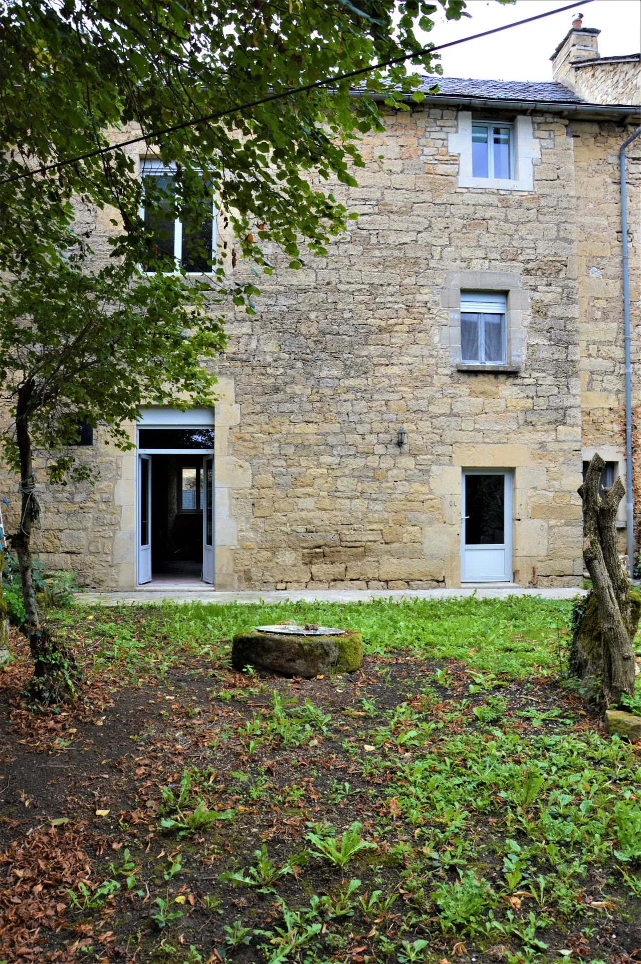 Charmante maison de village de 117 m² à Sévérac-d’Aveyron, secteur touristique 