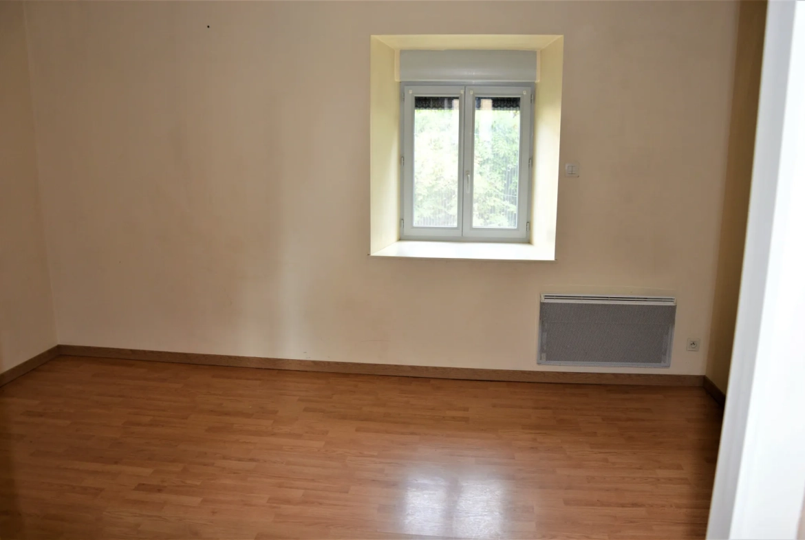 Charmante maison de village de 117 m² à Sévérac-d’Aveyron, secteur touristique 